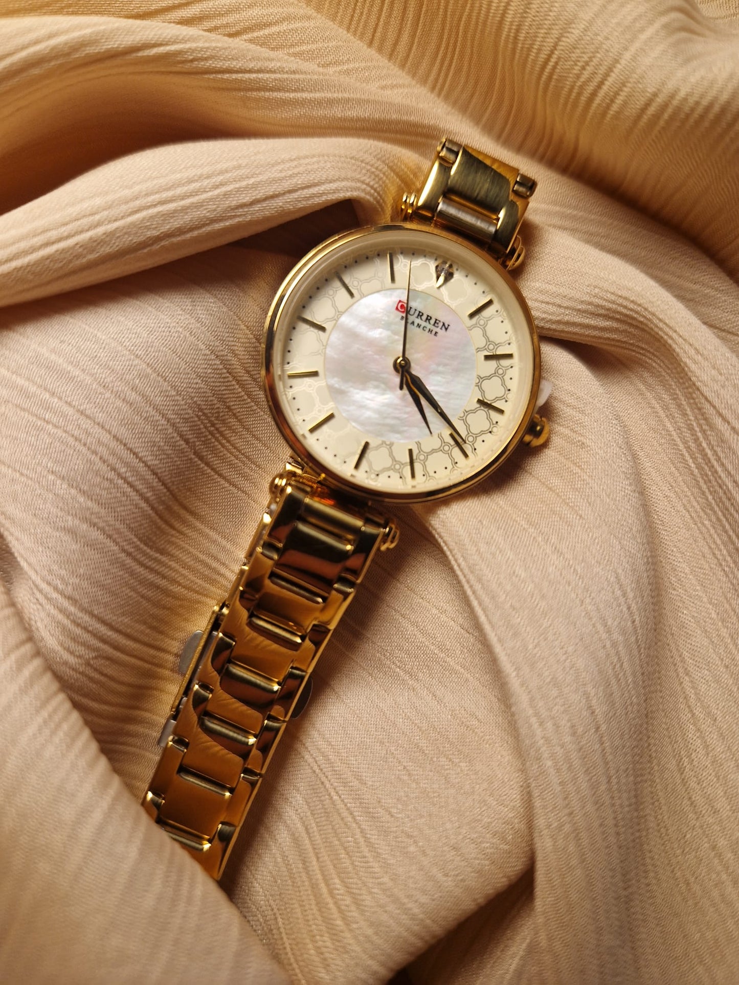 Golden Elegance- Curren women's watch with pearl dial